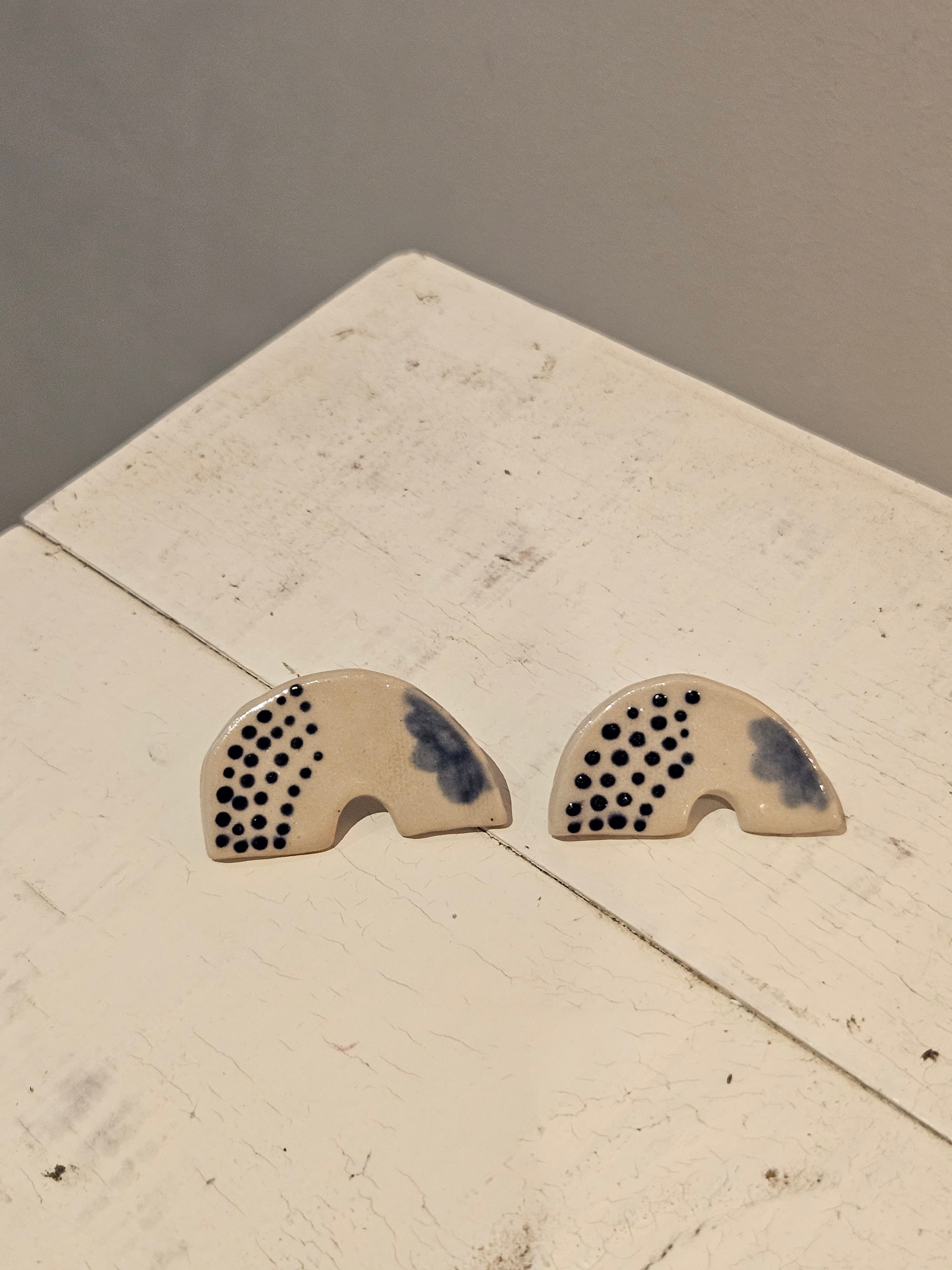 Medium earrings